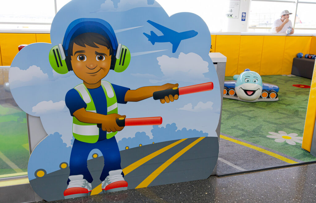 Phoenix Sky Harbor is Proud to Welcome and Serve Families and Little Travelers